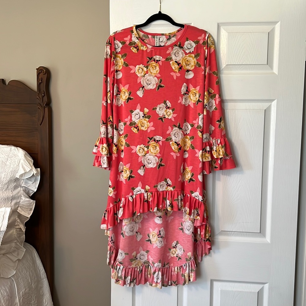 Ruffles & Mudpies floral high low tunic